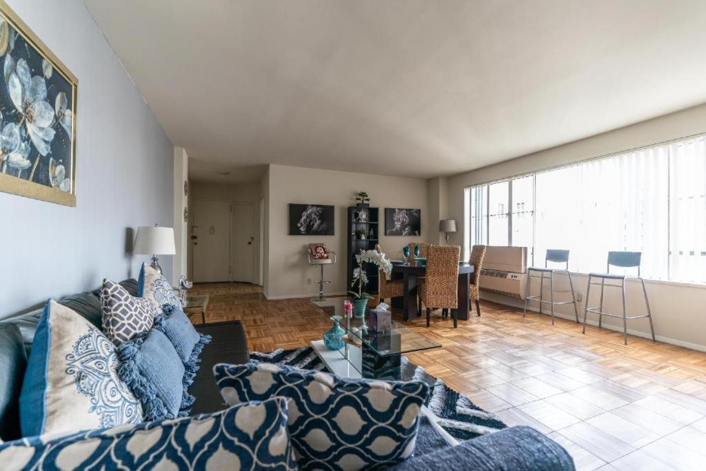 Appartement Spacious Charming With Great Views Near The Grove *